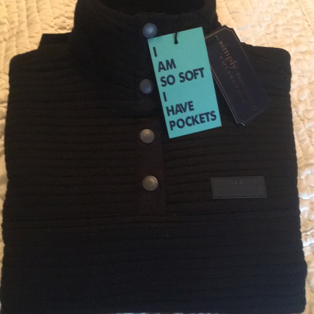 NWOT Simply Southern pullover